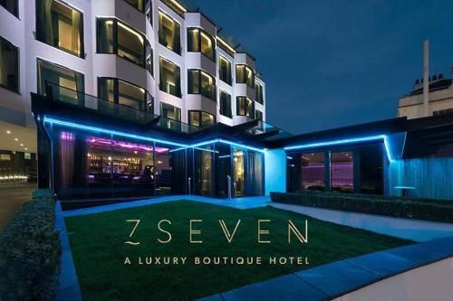 Seven Hotel