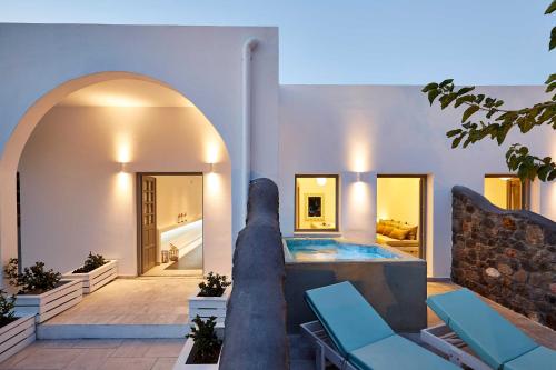 Amara Suites Santorini