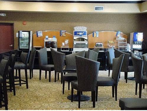 Holiday Inn Express Hotel & Suites Texarkana East